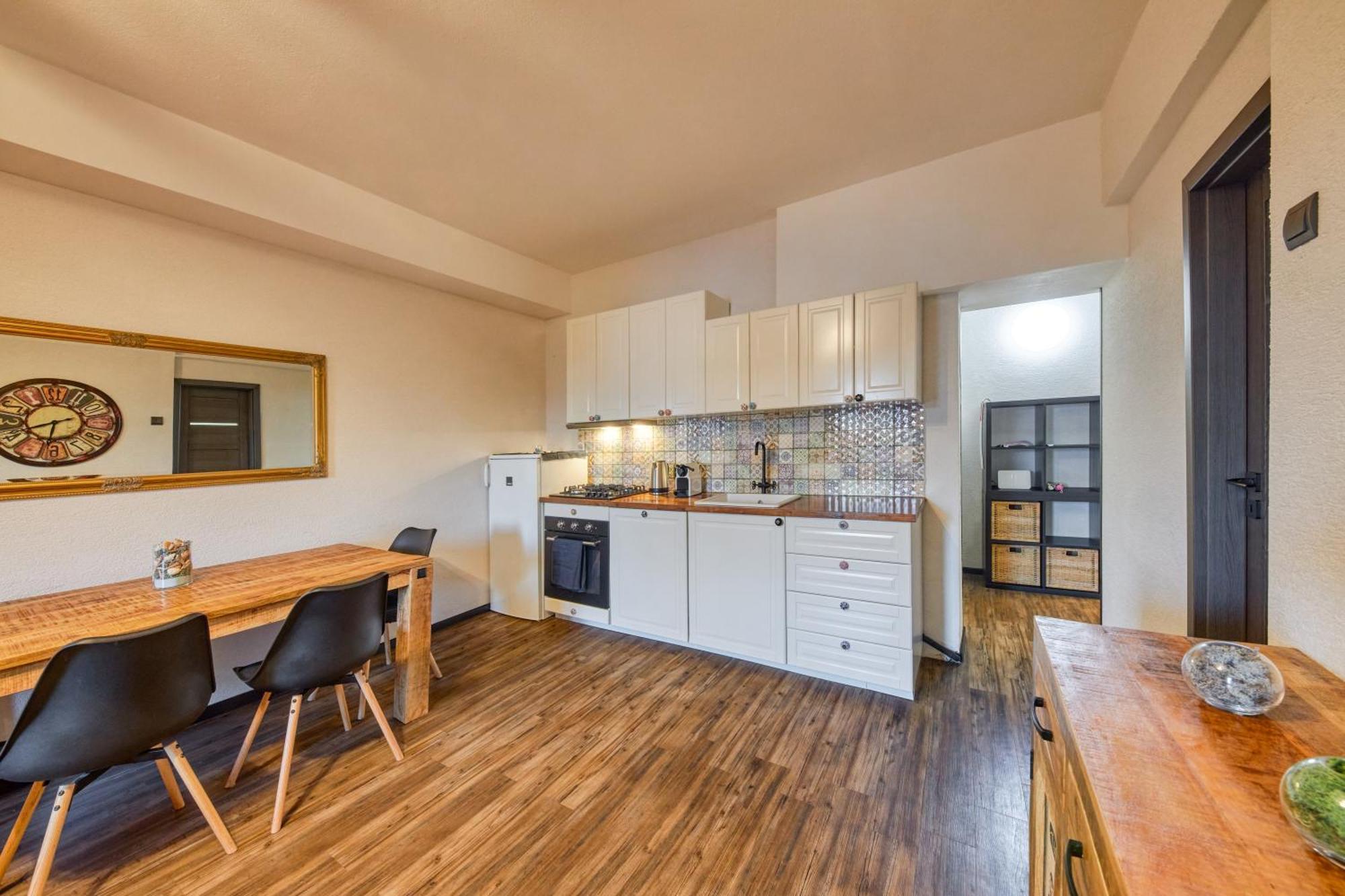 Mahalo Apartment Bratislava Eksteriør billede